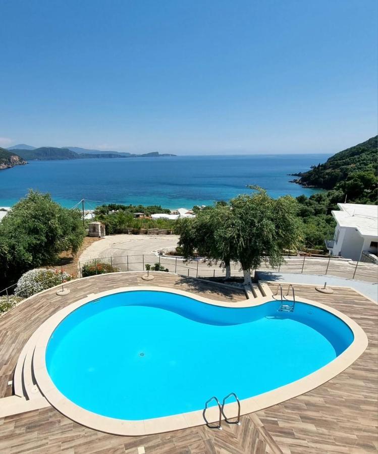 Enjoy Lichnos Bay Village, Camping, Hotel And Apartments Parga Esterno foto