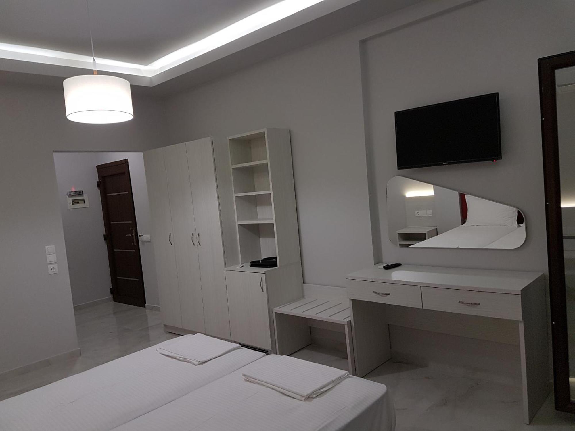 Enjoy Lichnos Bay Village, Camping, Hotel And Apartments Parga Esterno foto